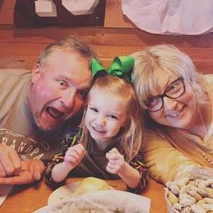 Meet your Posher, Marian